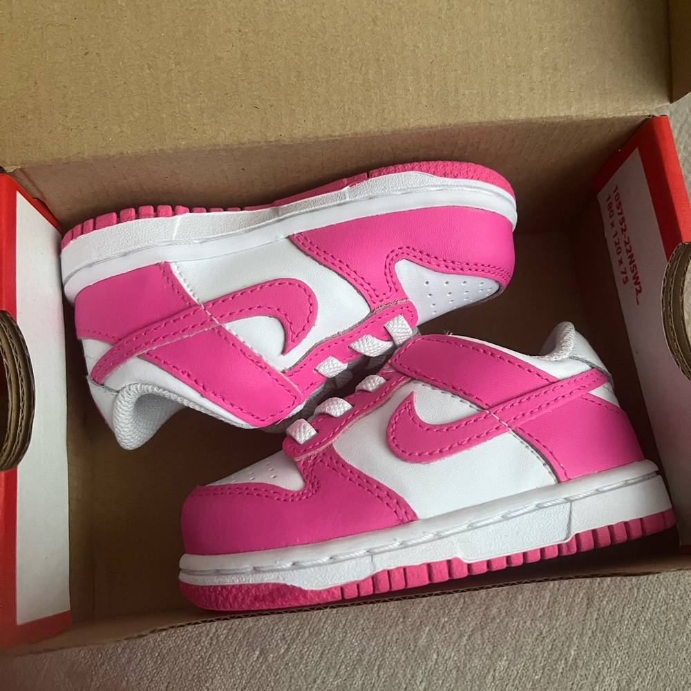 Nike dunk low pink 5C